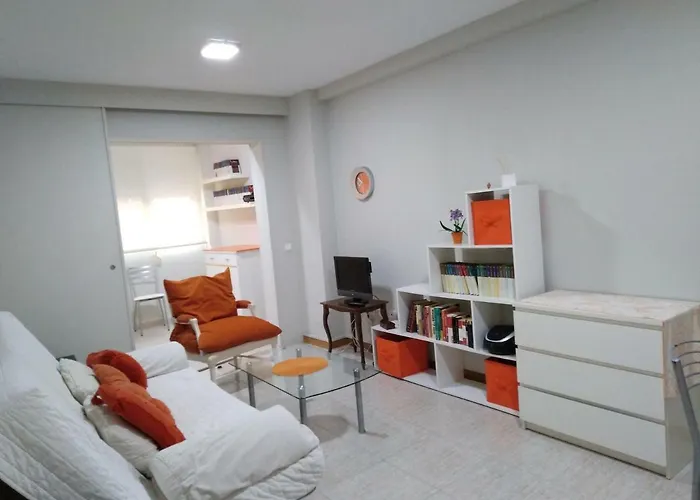 6 Carrer Llevant 公寓